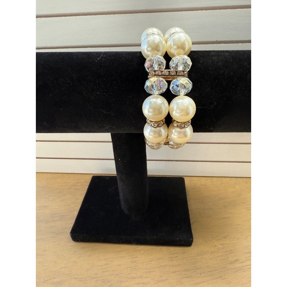 Fashion Bracelet Faux Pearls and Gems Double layer. GUC
